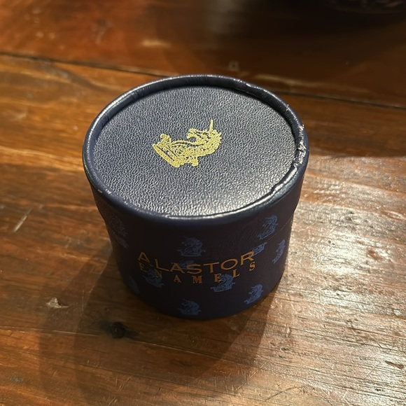 Authentic Alastor Enamel trinket box - Picture 7 of 7